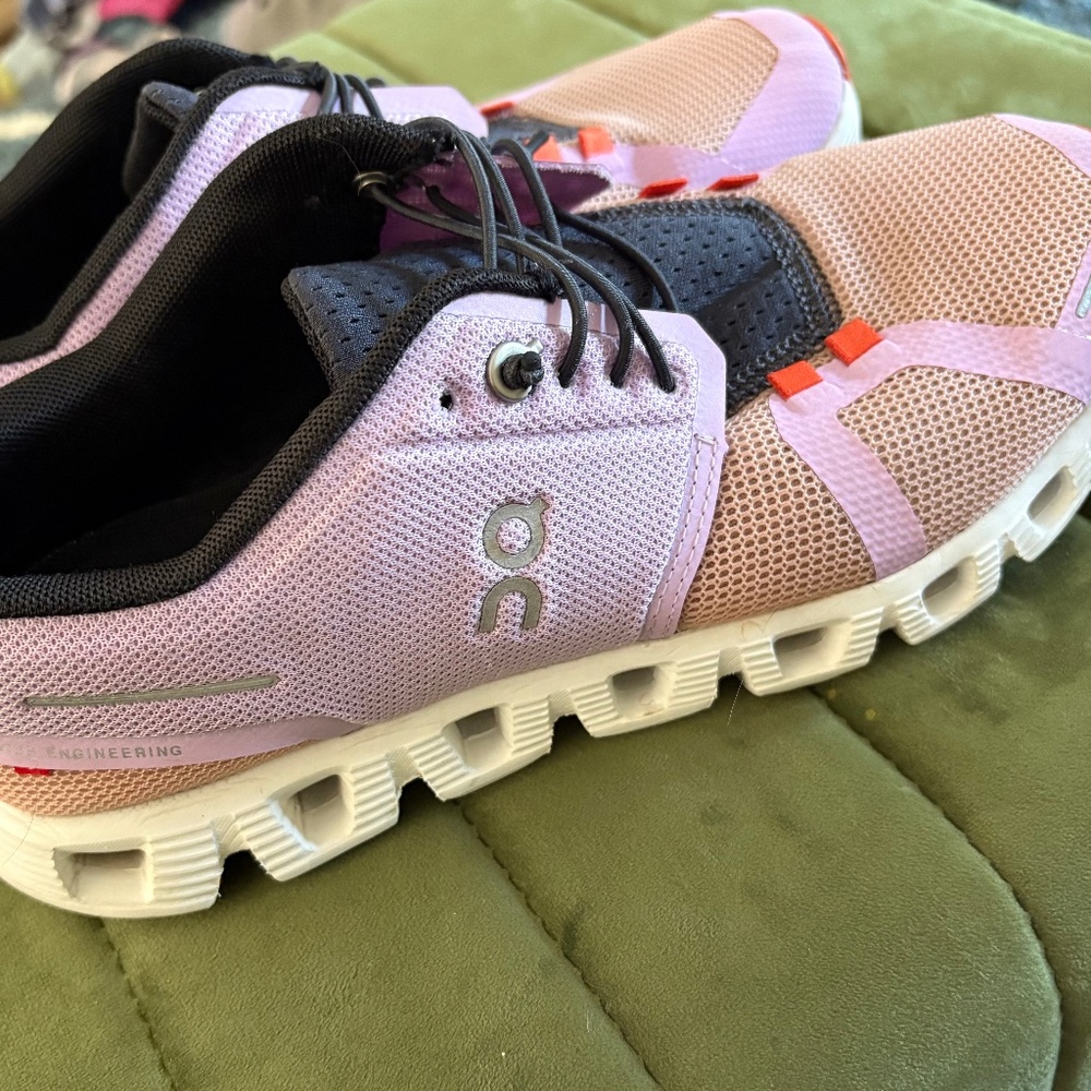 On Cloud 5 Push Low Top Womens